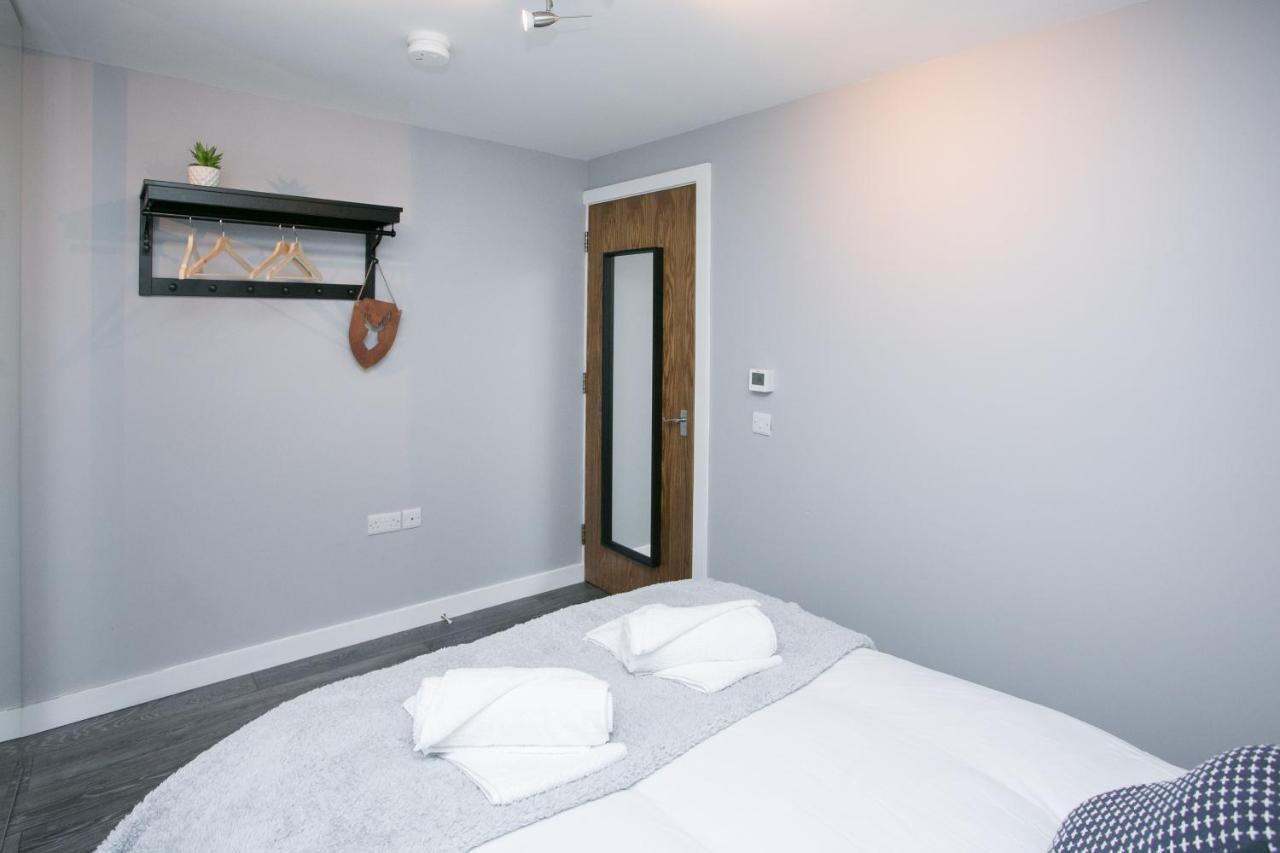 Malone Place Apartment